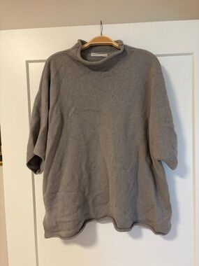 Studio 412 pure cashmere Light Gray Knit Sweater. Rockland, Maine boutique